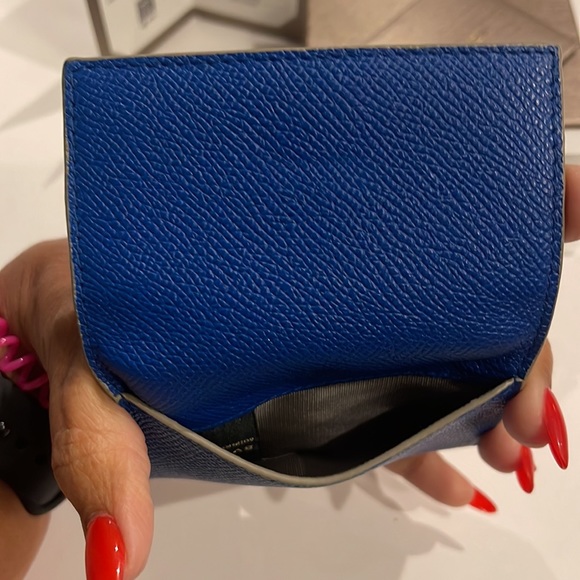 Bulgari Card Wallet w/ Certification, really unique and sophisticated - Picture 7 of 9